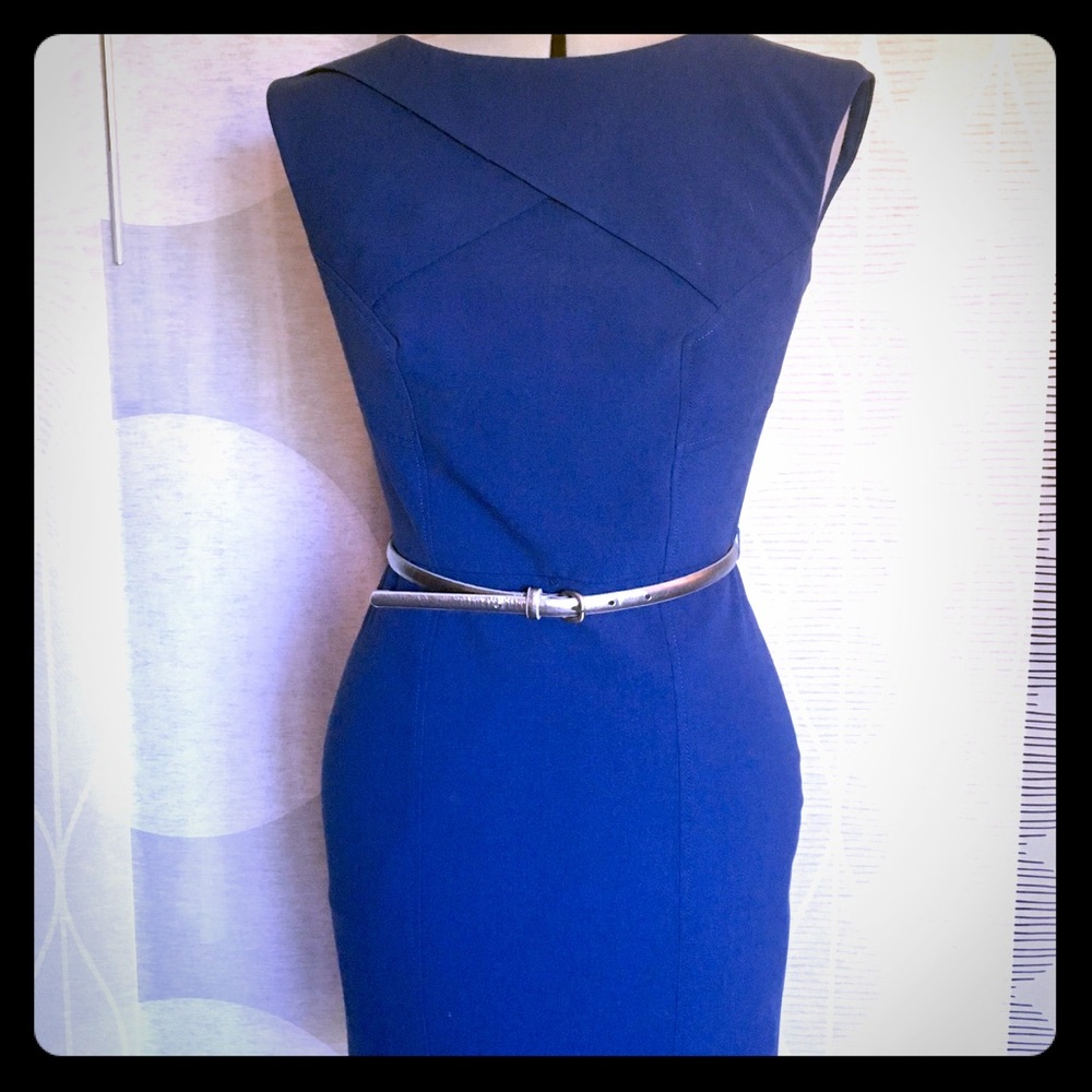 Chic Calvin Klein navy cap-sleeve fitted dress